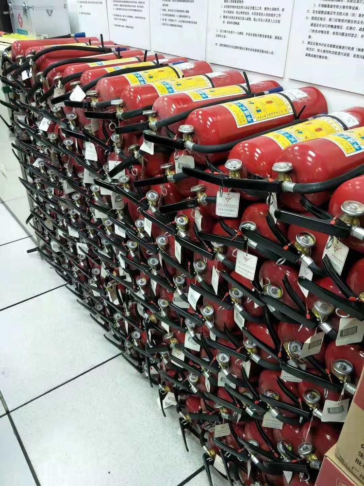 灭火器加压充粉充气
